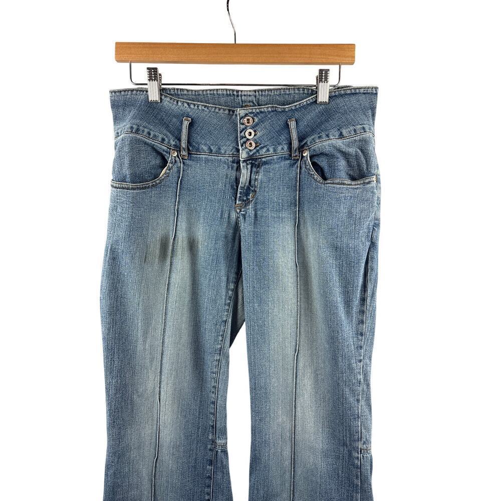Women’s Hot Kiss Size 13 Light Wash Blue Wide Leg Jeans w/ Back Slits - Picture 2 of 5